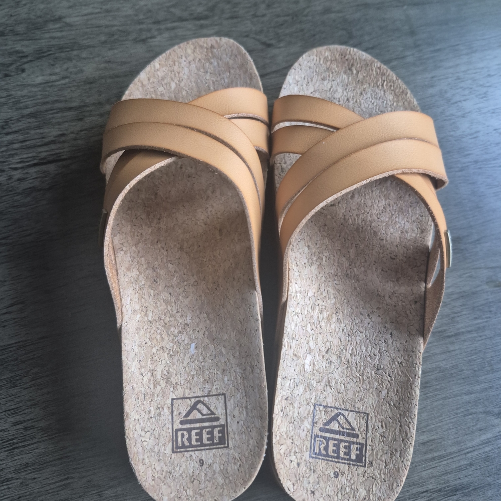 Tan REEF Women's Sandals Neutral Classic Timeless Casual Slip Ons - Picture 10 of 10